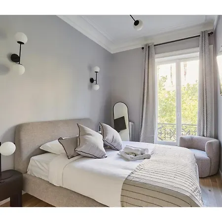 Concorde Madeleine By Prestige Apartment